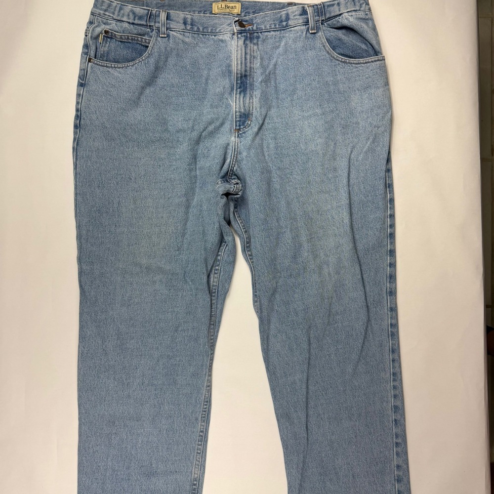 Vintage LL Bean Comfort Waist Jeans Mens 44x32 Light Wash Blue Denim Relaxed